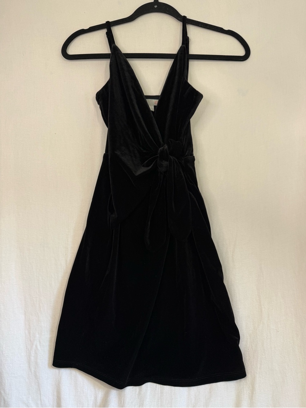 Gianni Bini Black Velvet Mini Wrap Dress with Knot Detail S